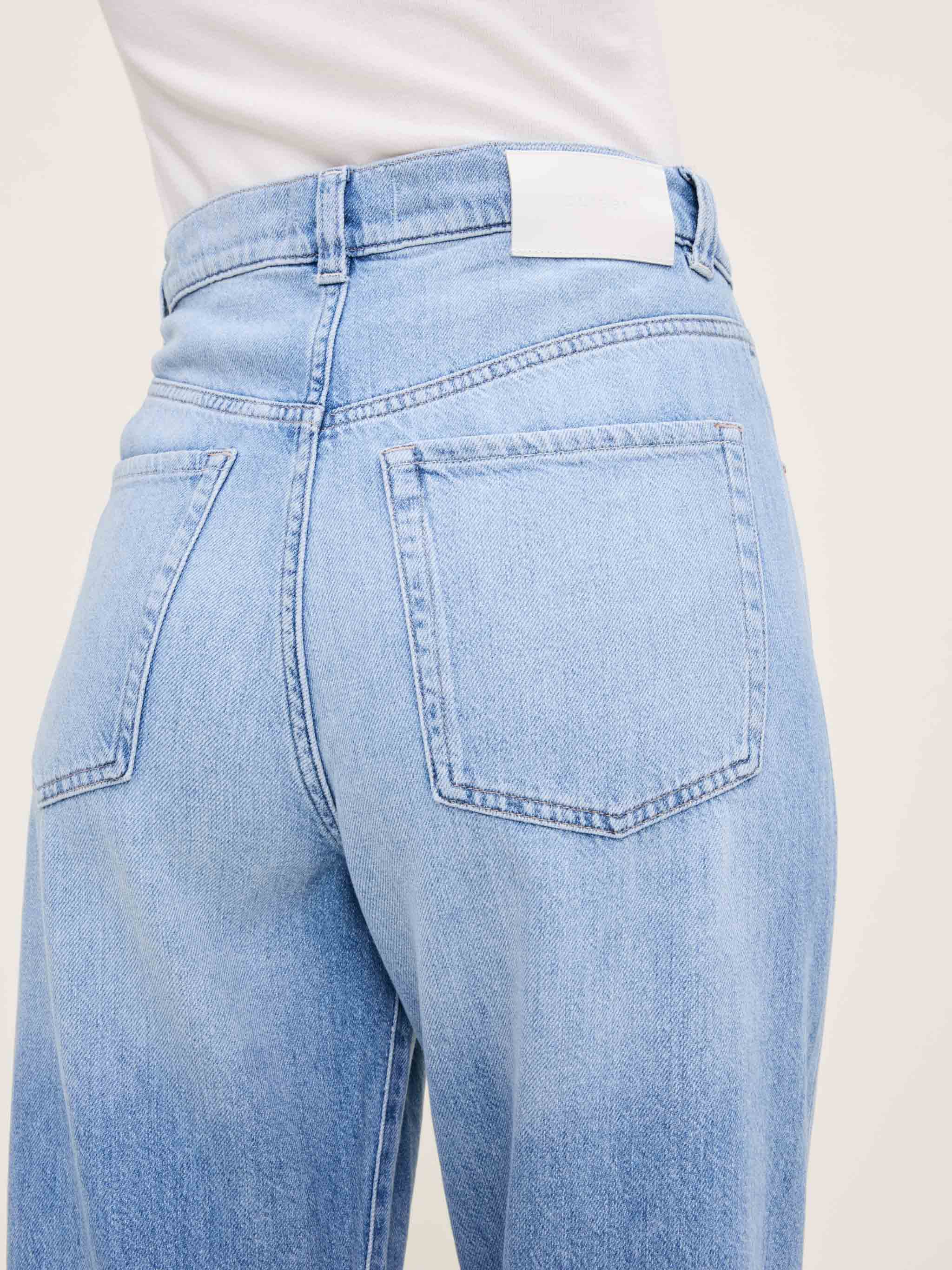 women's barrel blue jean