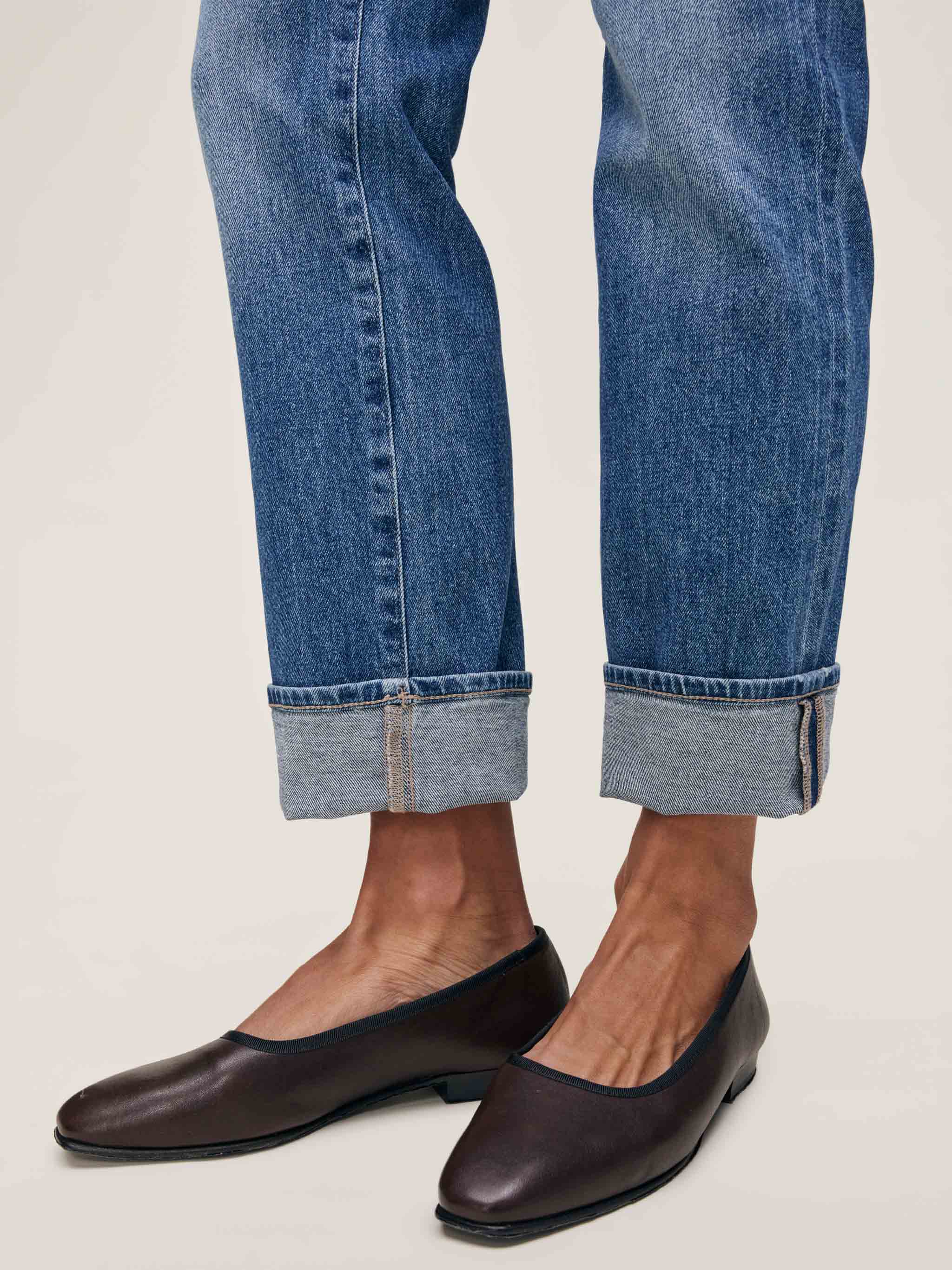 women's straight blue jean