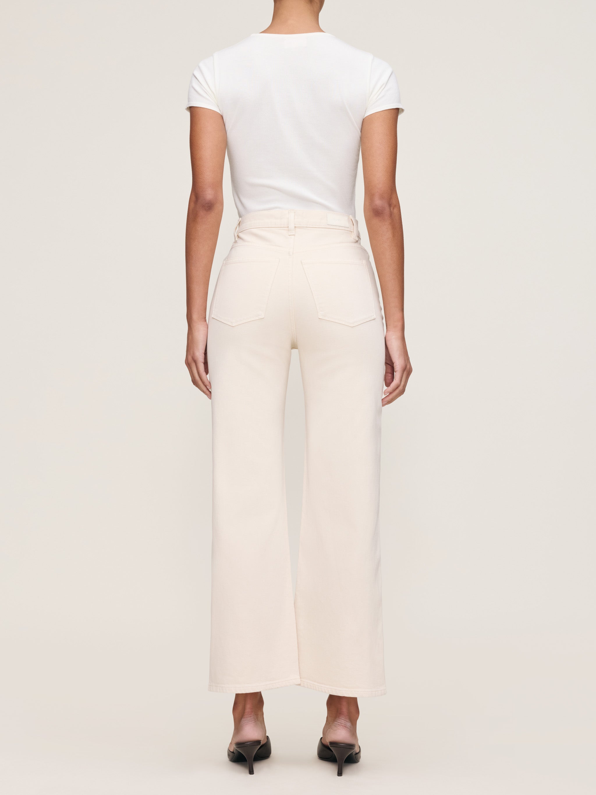 women's straight white jeans