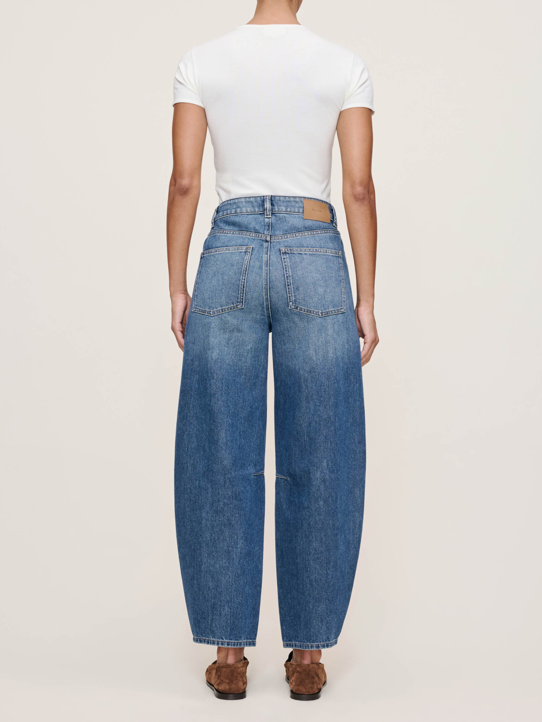 Miro Barrel High Rise 28