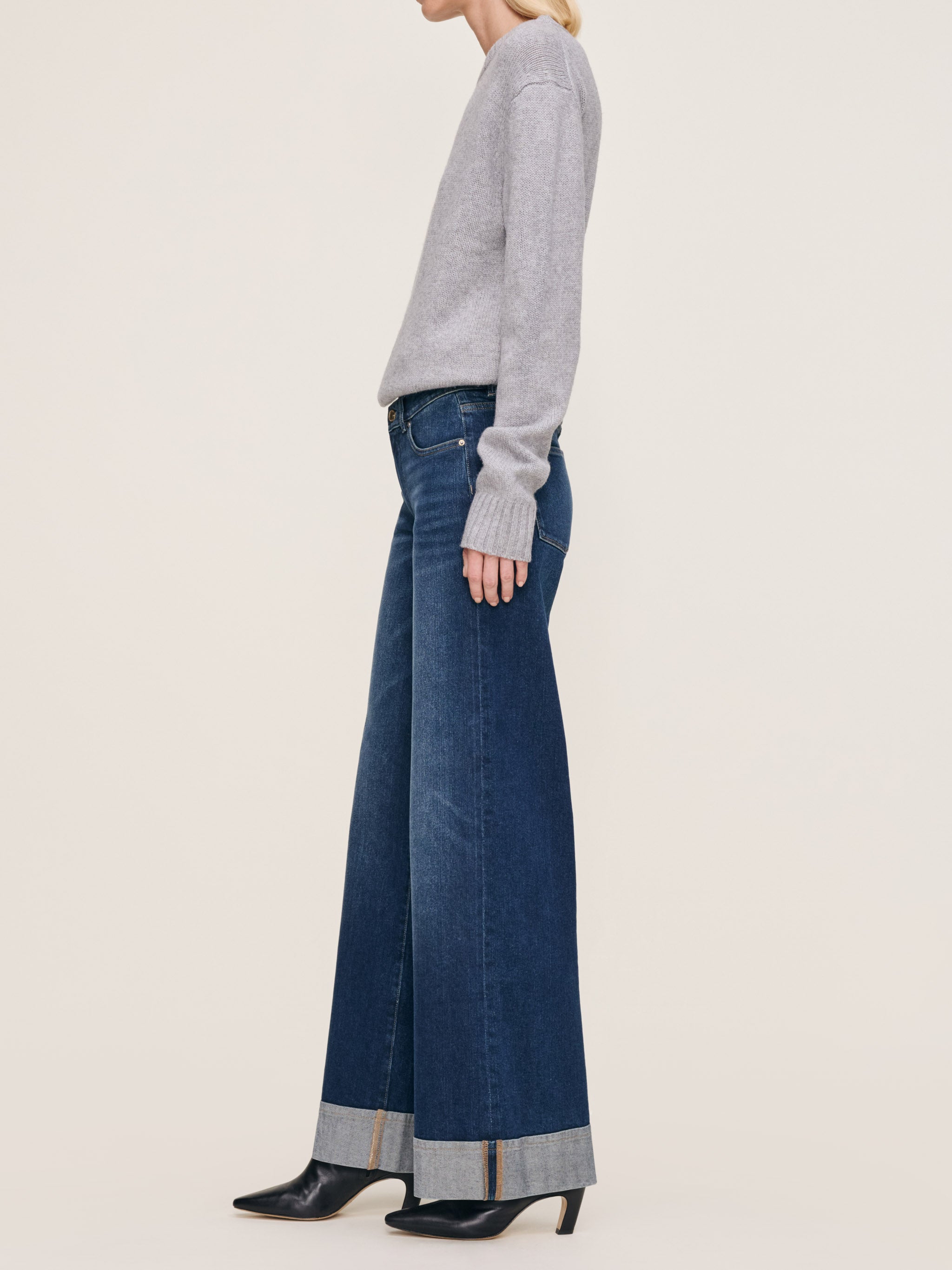 women's wide leg blue jean