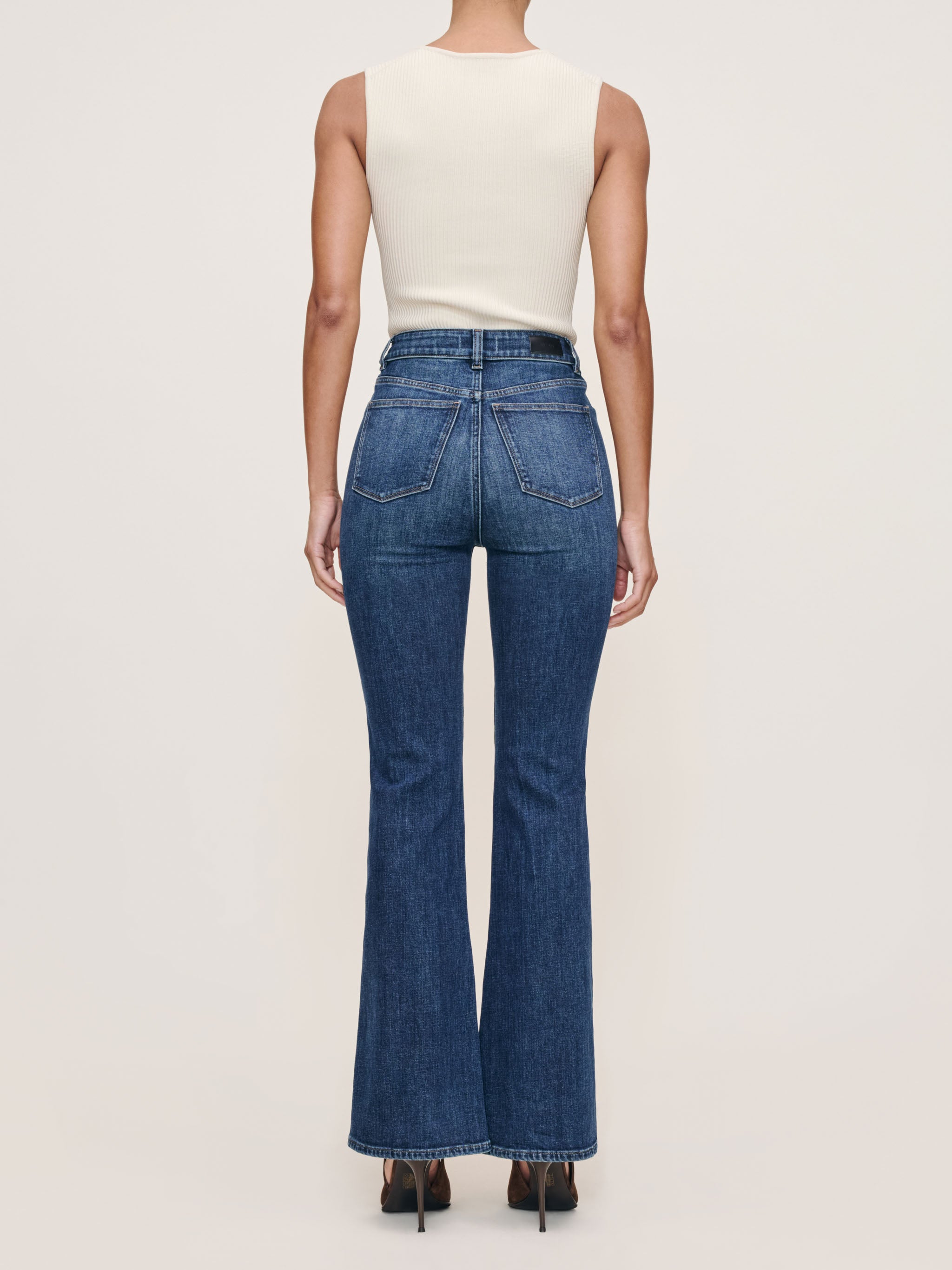 Claira Straight Boot Contoured Instasculpt™ Mid Rise 32