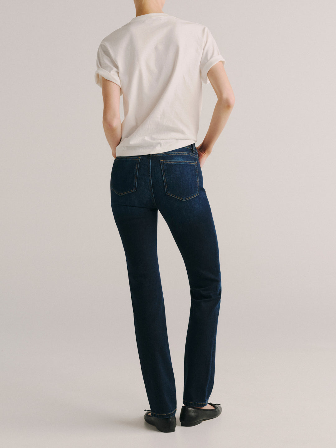 Mara Straight Mid Rise Instasculpt™ 31