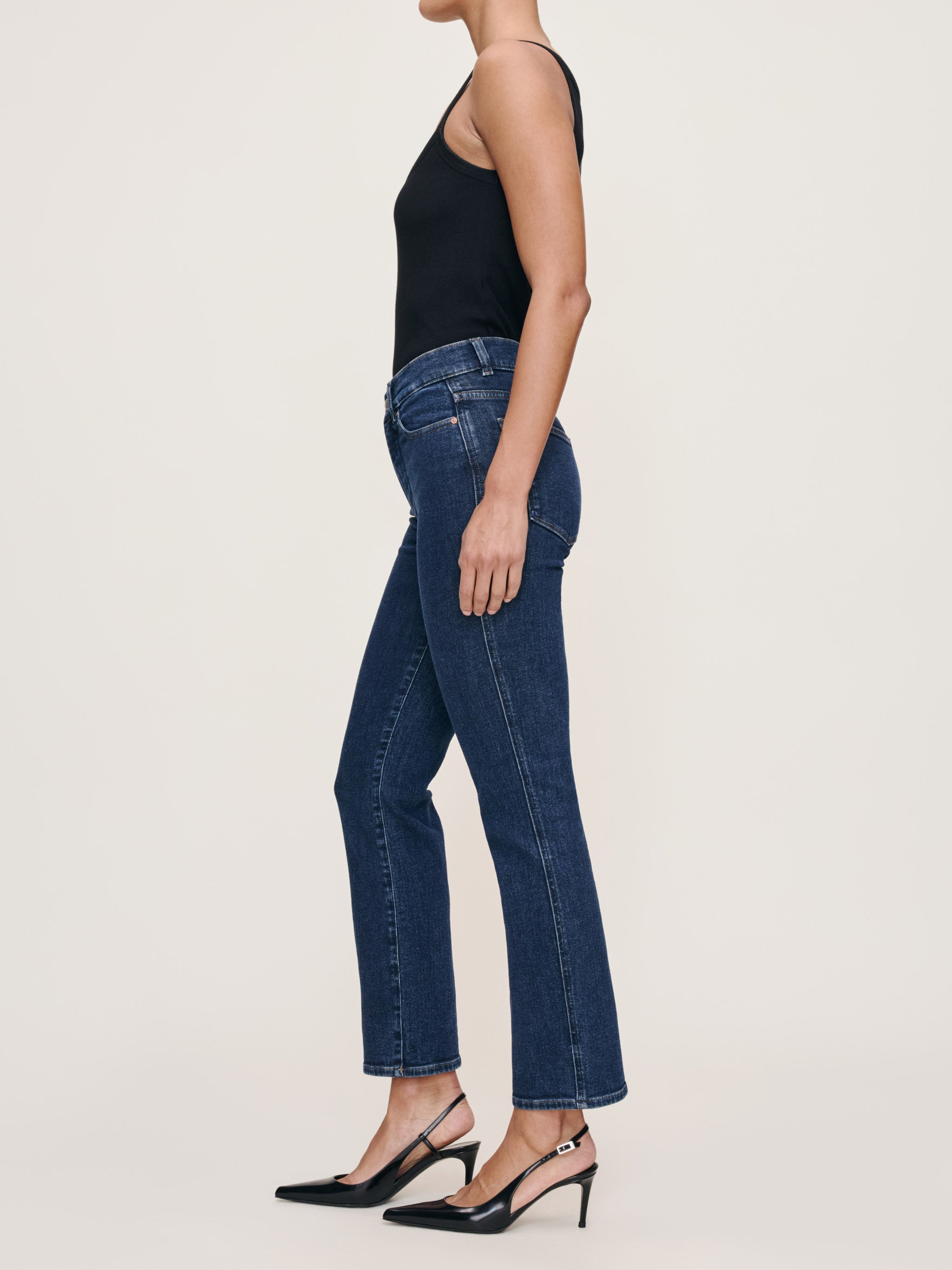 Halle Straight High Rise Instasculpt™ 29