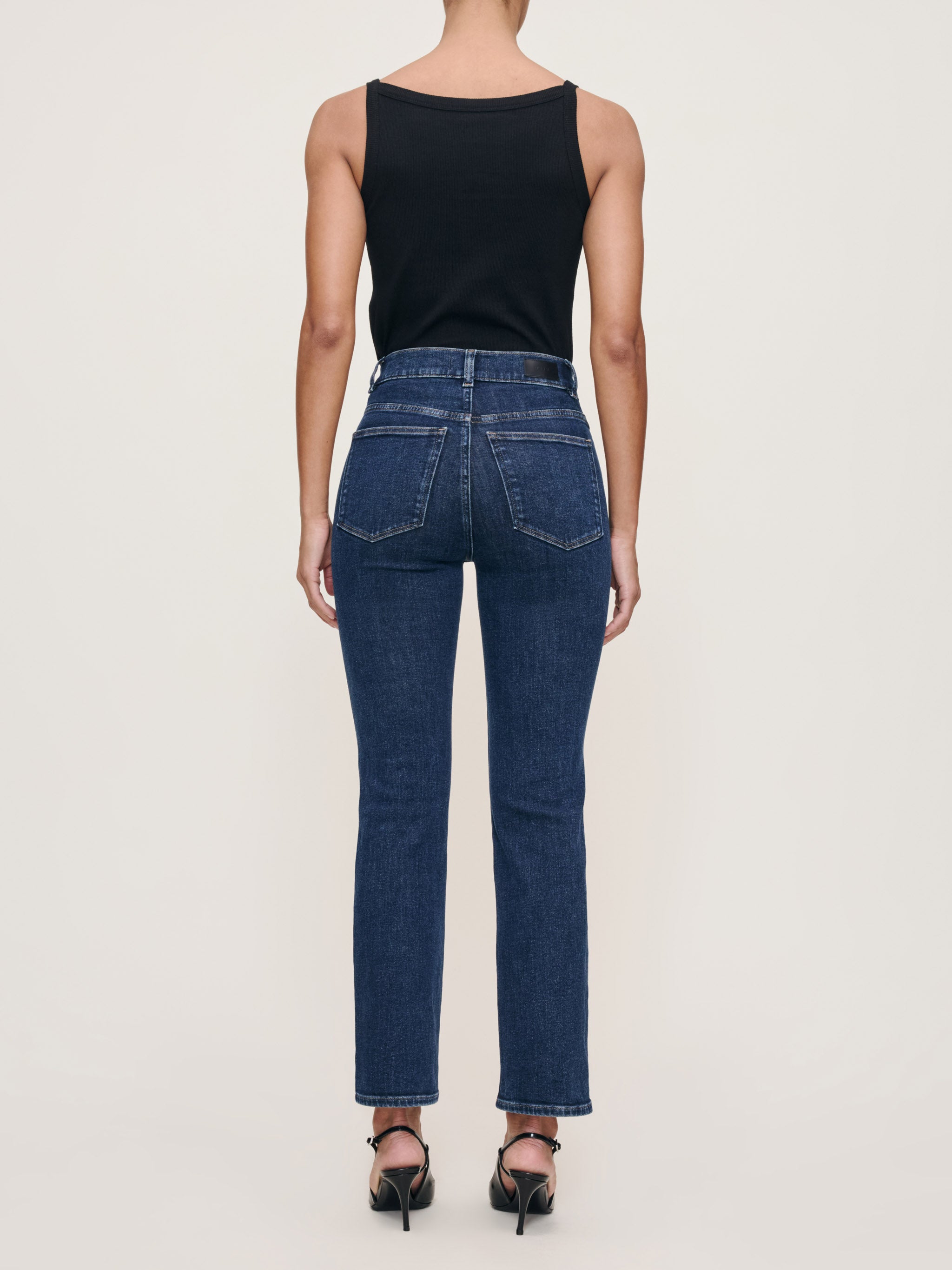 Halle Straight High Rise Instasculpt™ 29