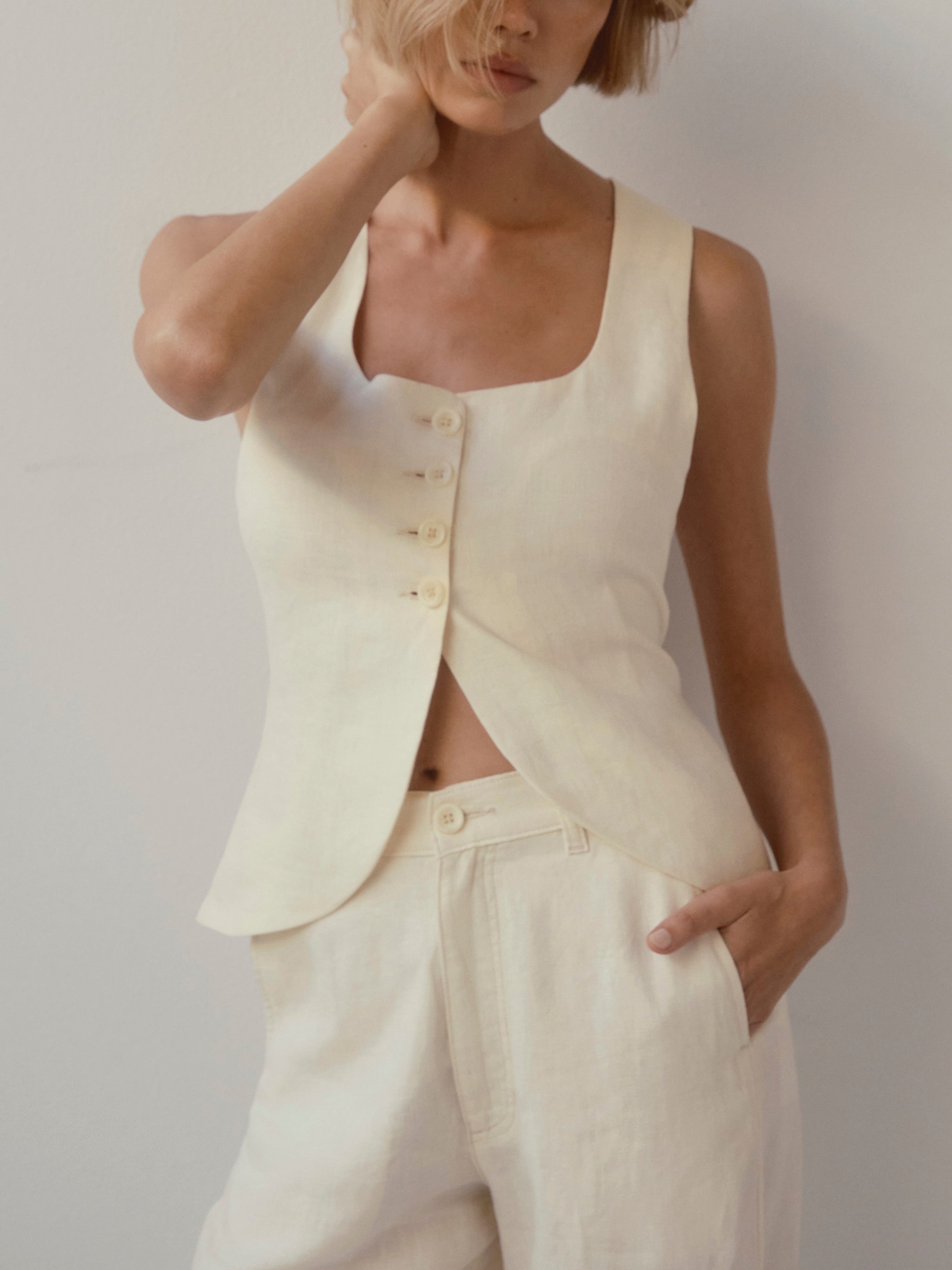 Mona Vest | Crema Linen