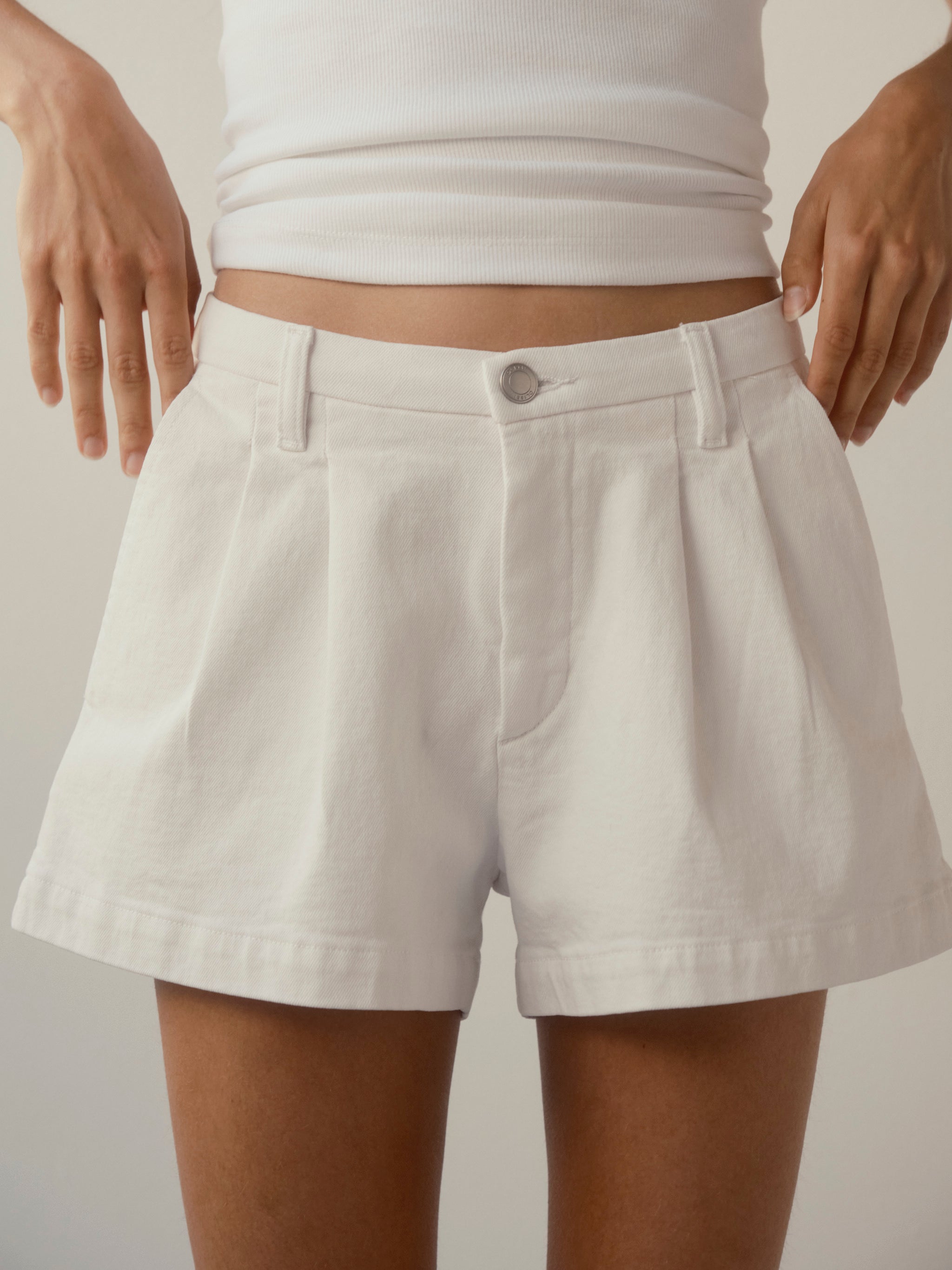 Isabel Jean Short Relaxed 2.5