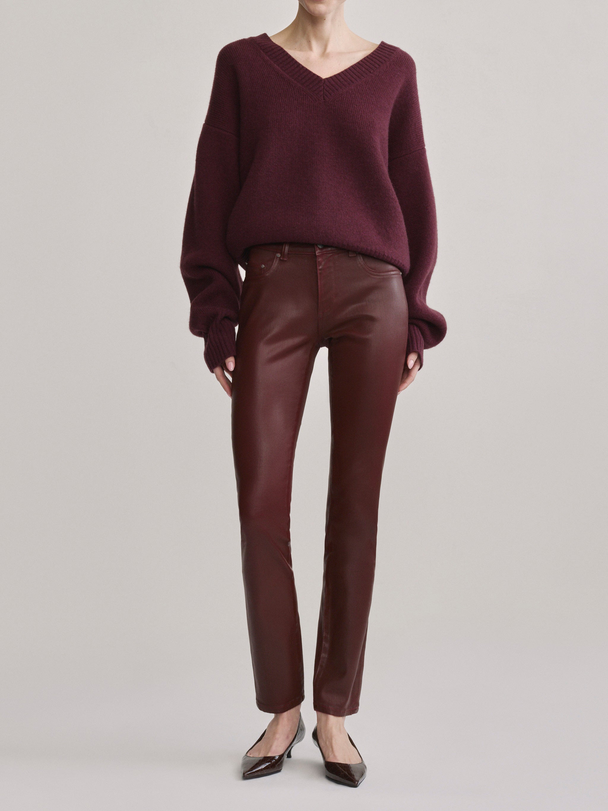 Robbie Oversized V-Neck Sweater | Bordeaux