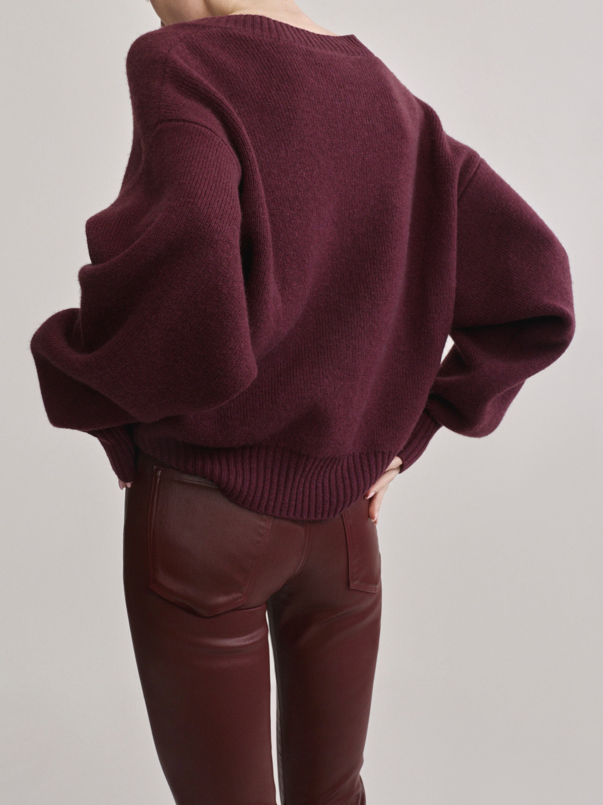 Robbie Oversized V-Neck Sweater | Bordeaux