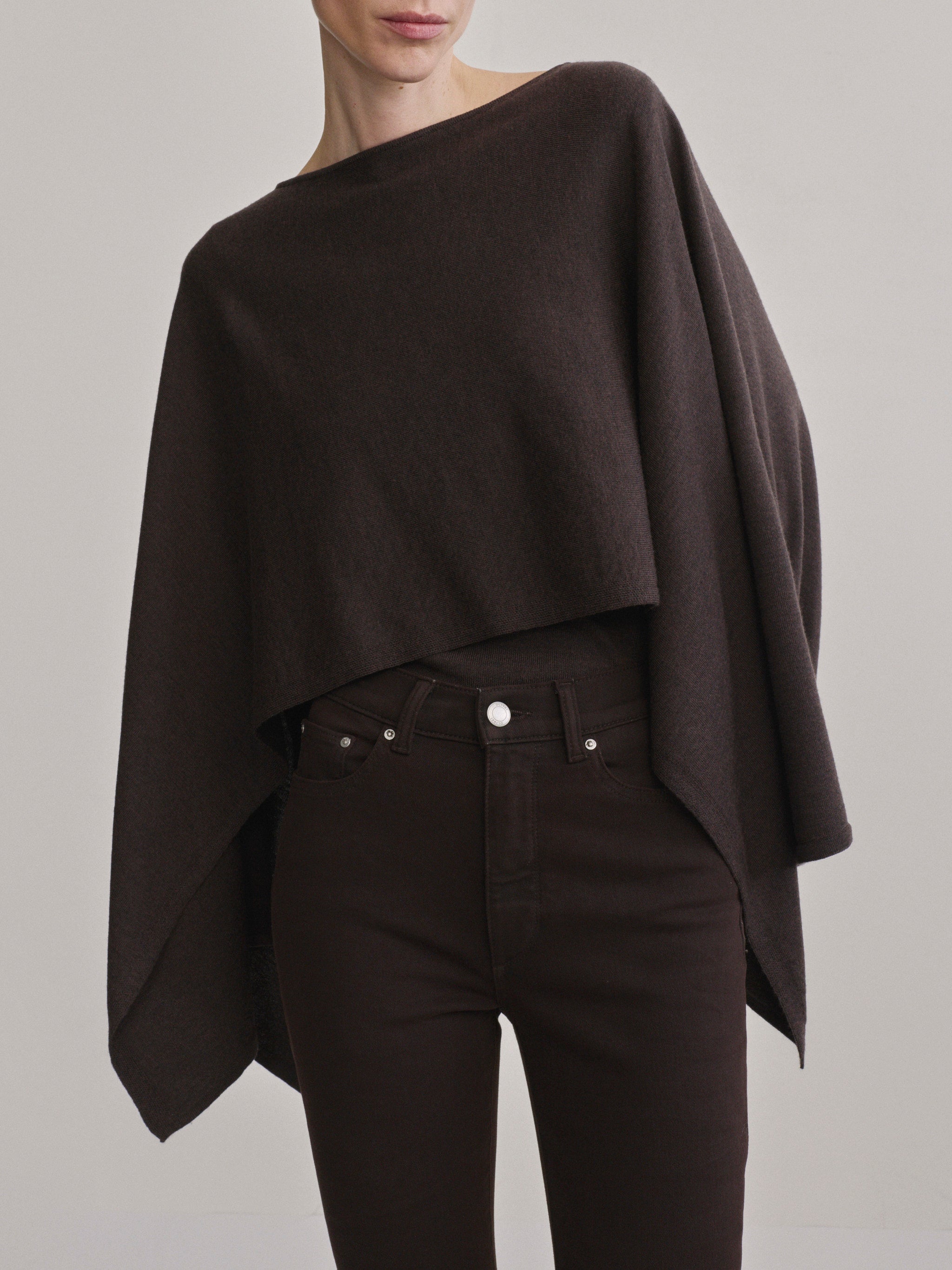 Cape Sweater | Brown