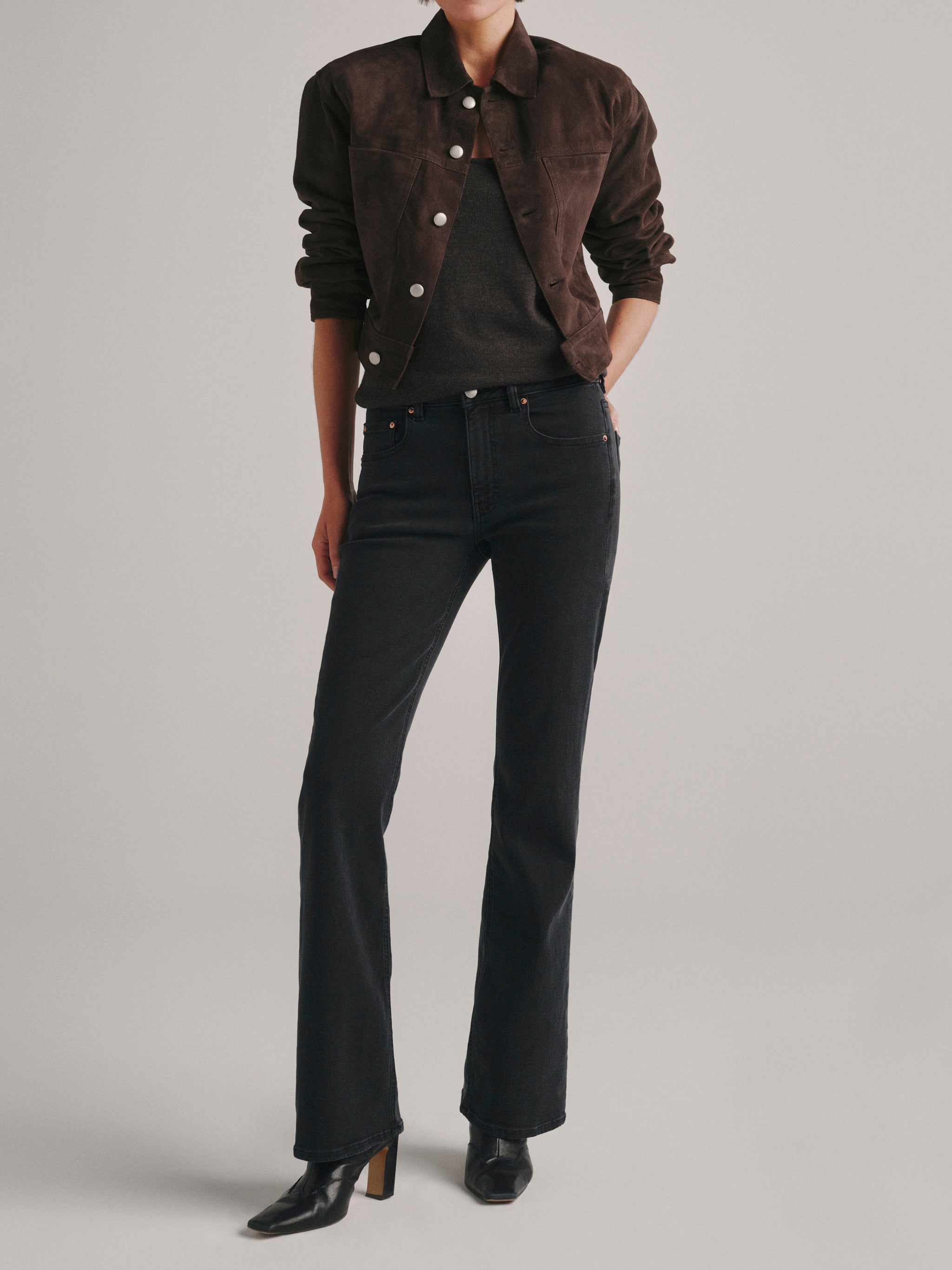 Bella Slim Bootcut Mid-Rise 32
