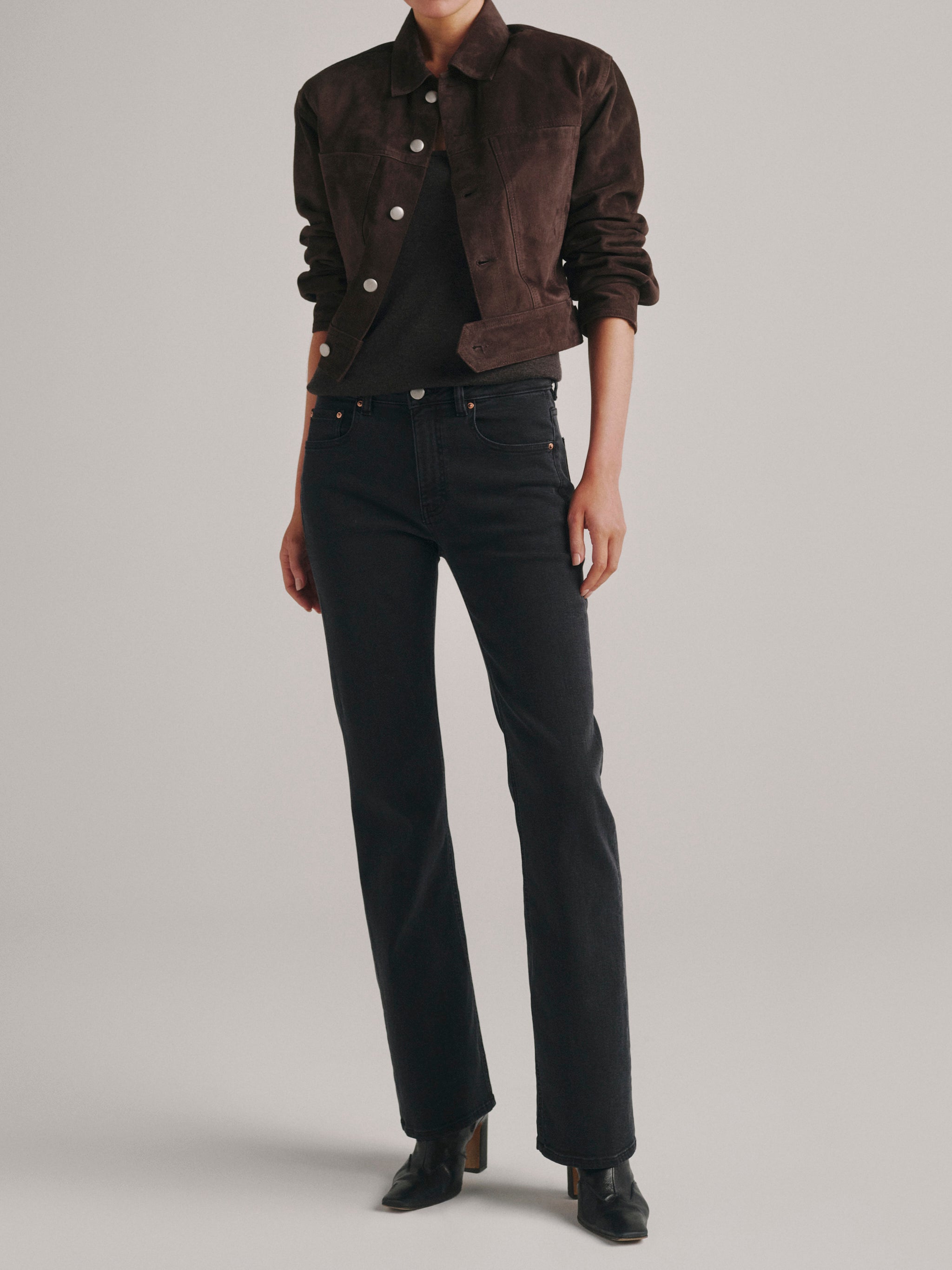 Bella Slim Bootcut Mid-Rise 32