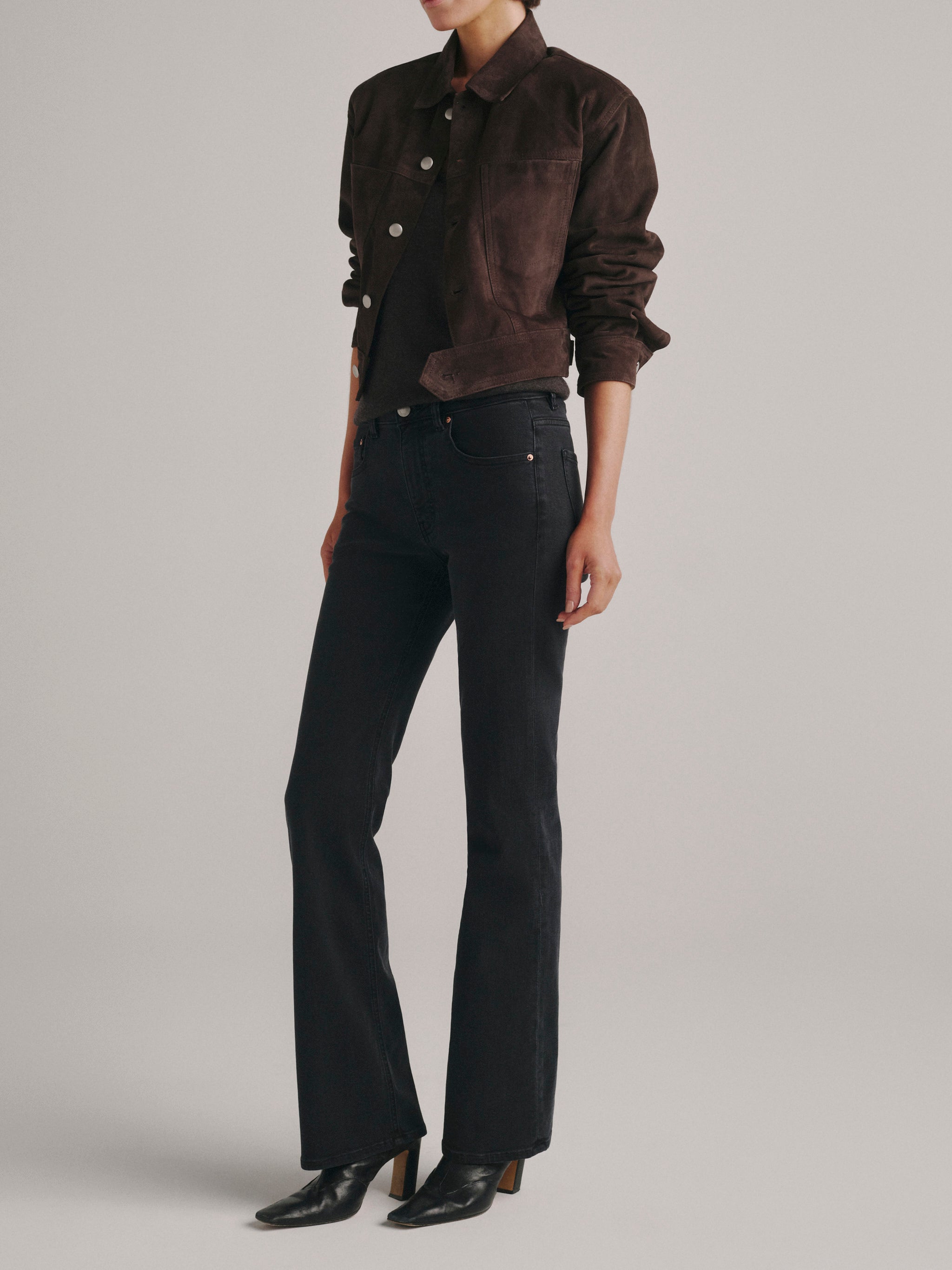 Bella Slim Bootcut Mid-Rise 32