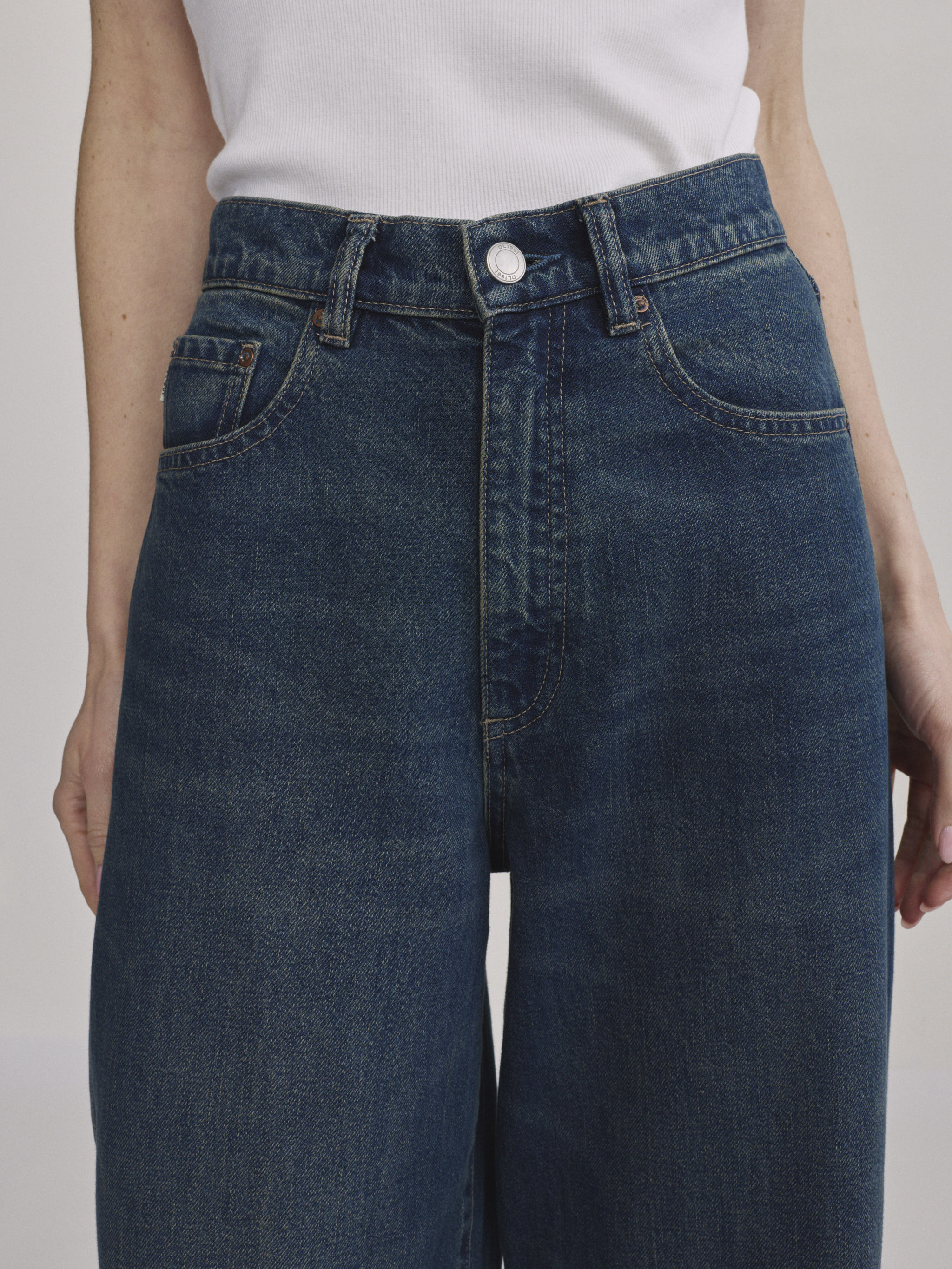 Taylor Relaxed Barrel High-Rise 31