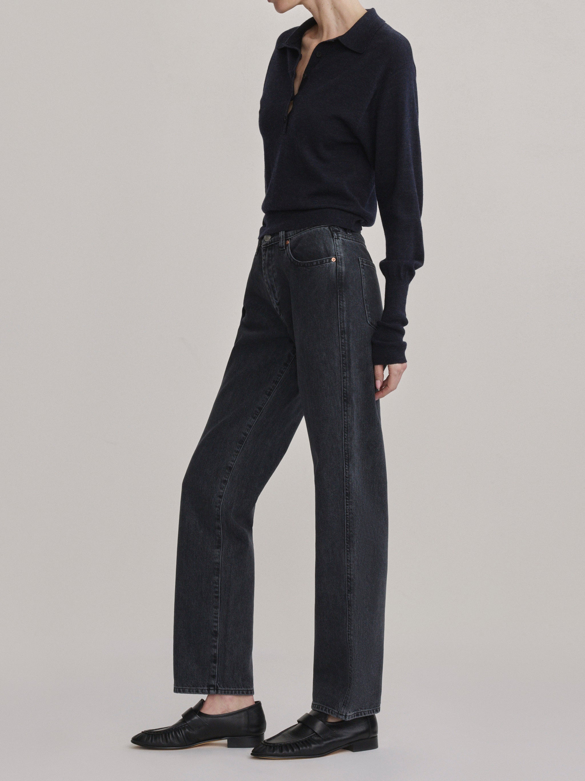 DL1961 Cate Classic Straight jeans in washed black 'Nightshade', side view.