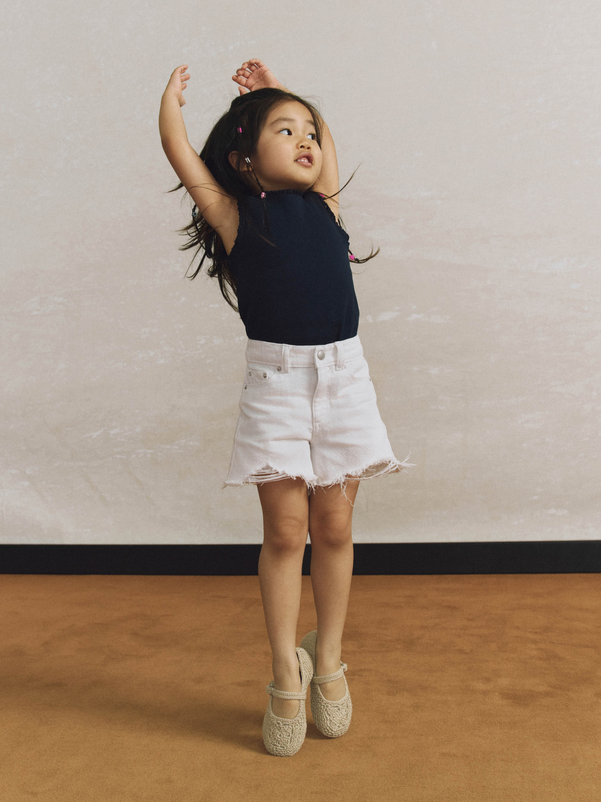 Remie Short | White