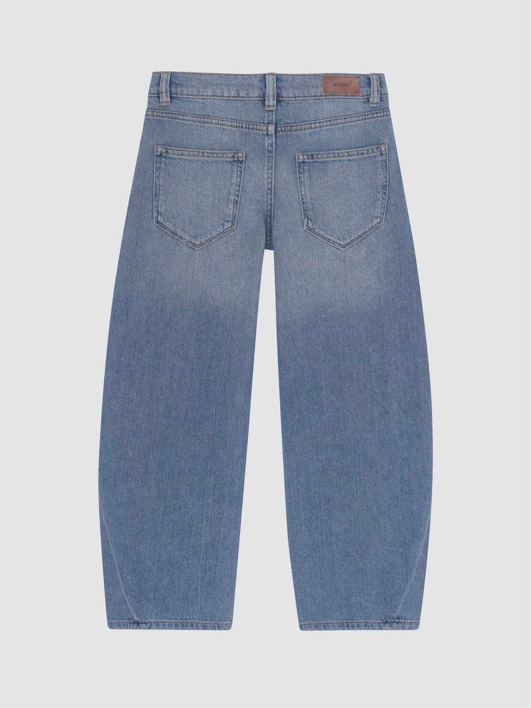 DL1961 girls' Lilia Relaxed Barrel Jeans in light-wash 'Indigo Rose', back patch pockets, flat back view.