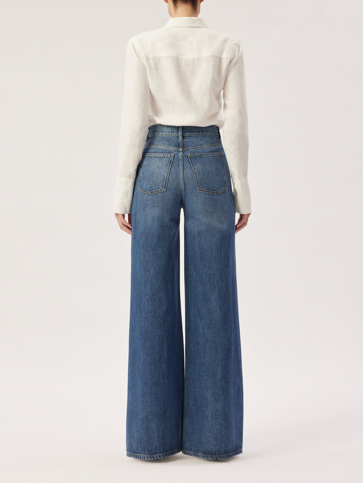 How to Style Wide Leg Pants - Jeans and a Teacup