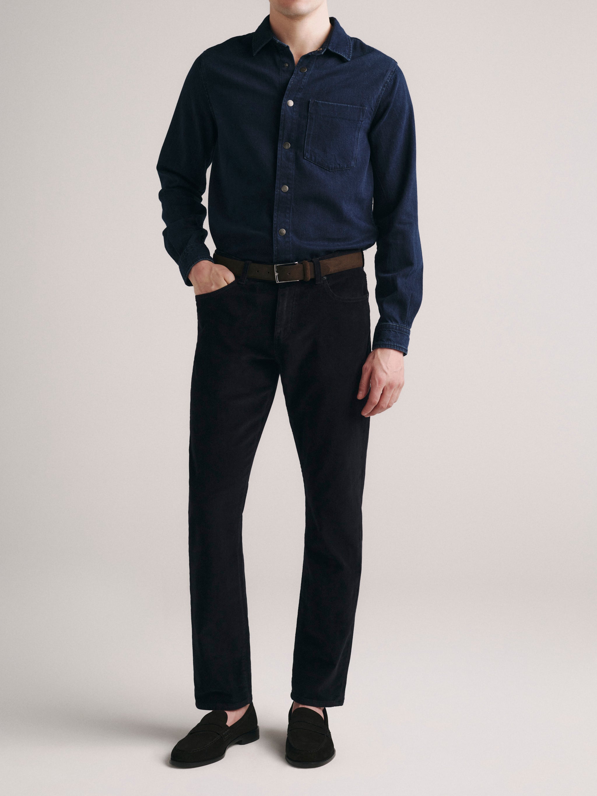 Russell Slim Straight Corduroy Pants | Skyline