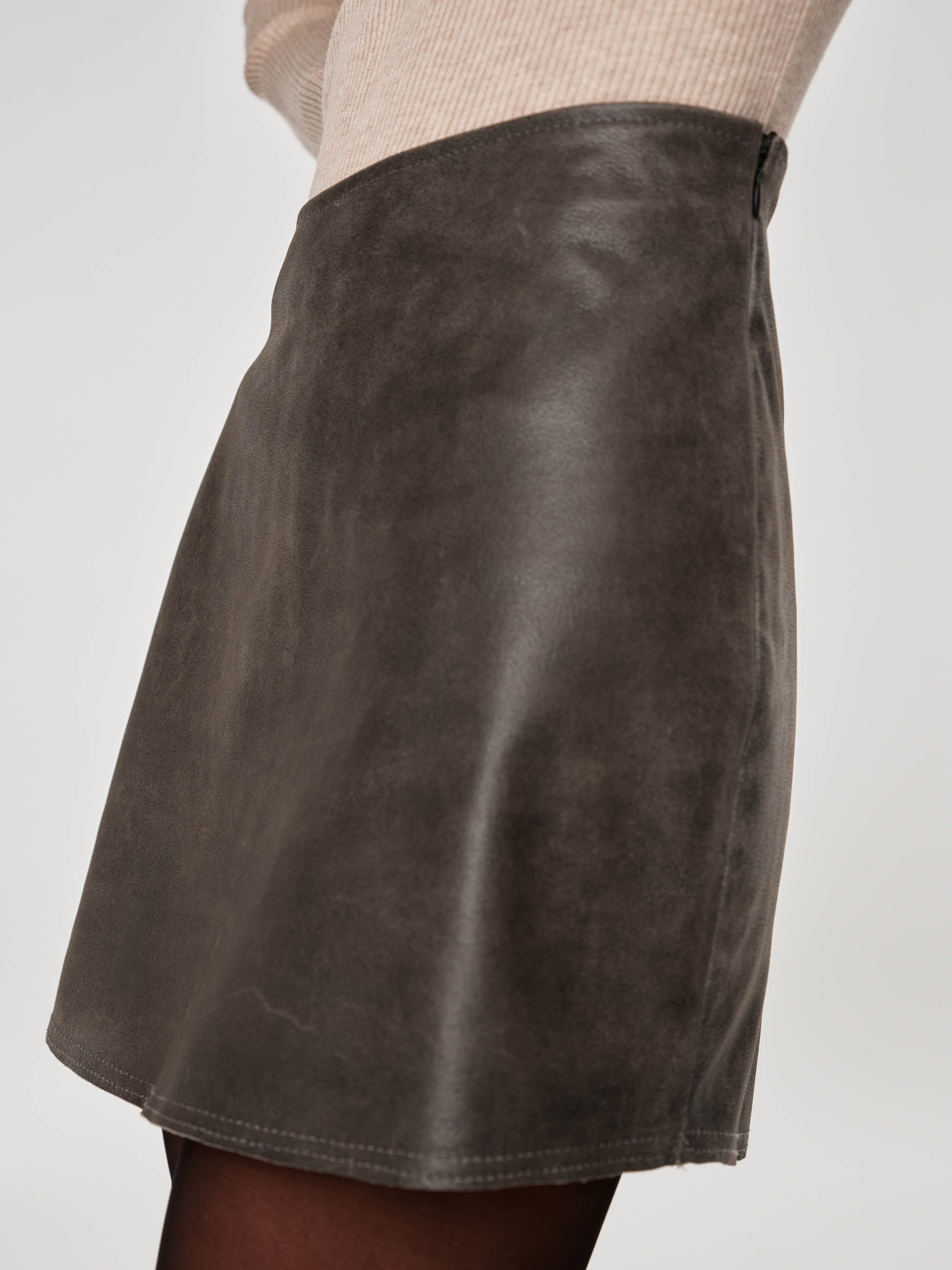 Alma Skirt Mini | Distressed Leather