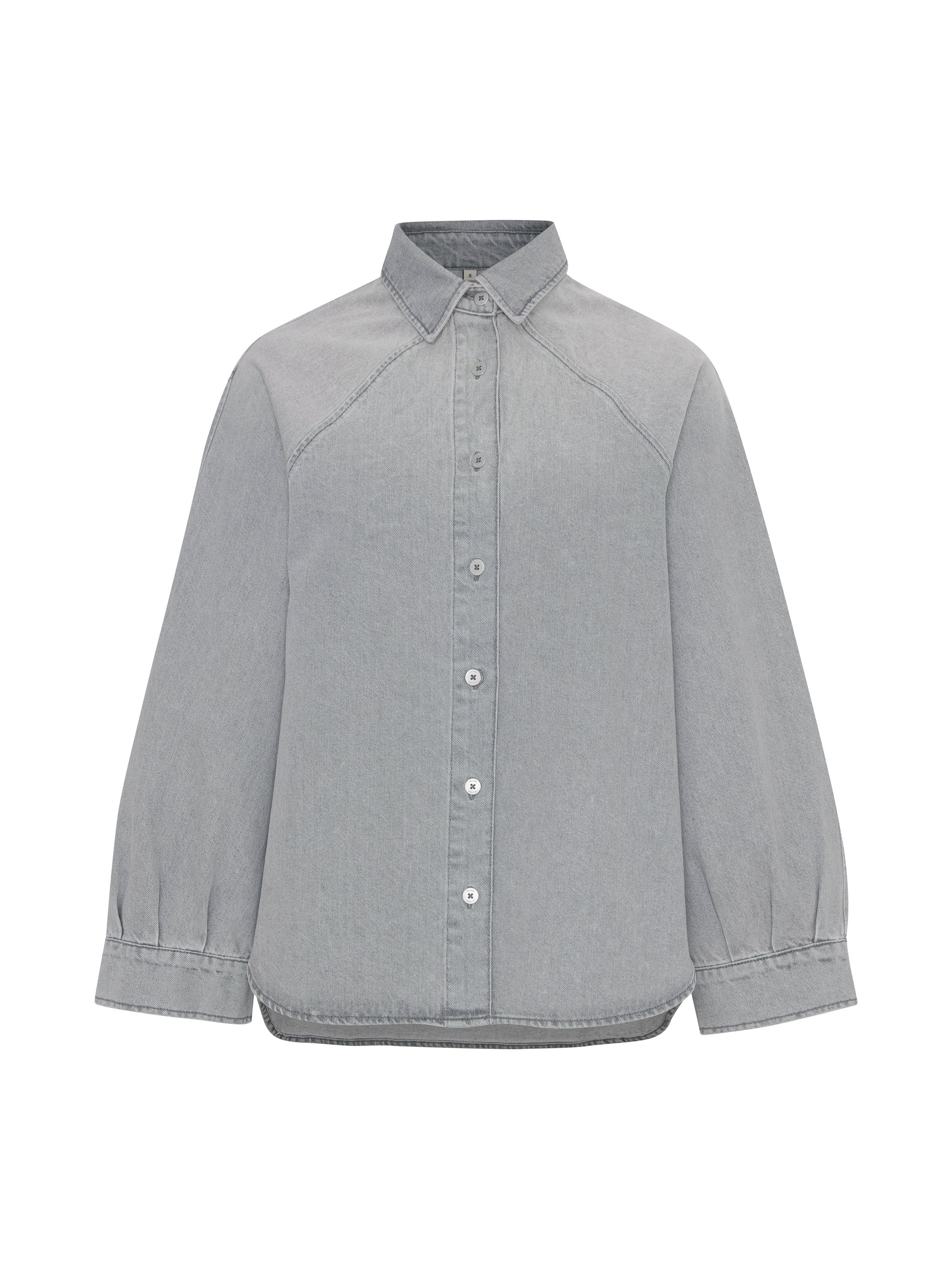 Mika Shirt in Light Smoke, ghost-mannequin product shot on white, front view.