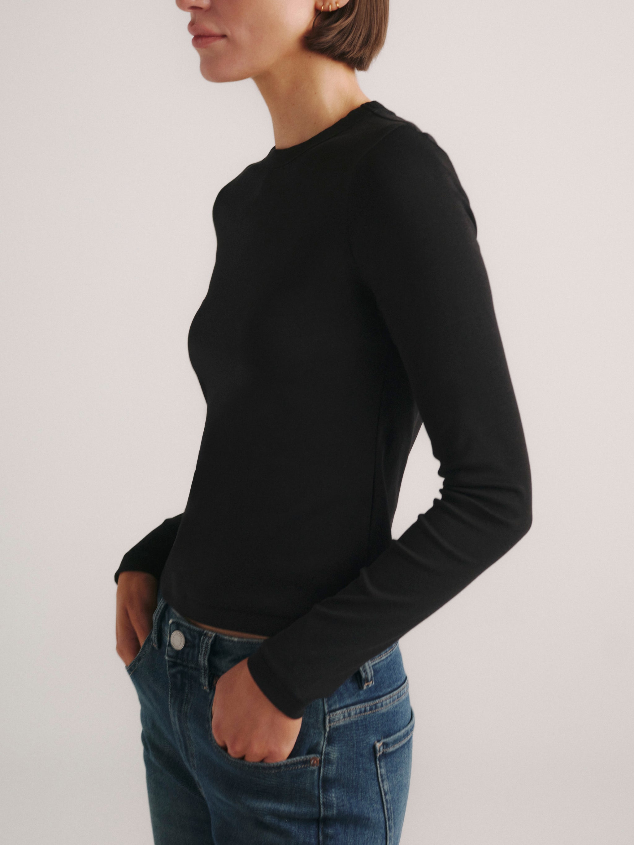 Shrunken Long Sleeve Tee in Black - Slim Crew | DL1961 | DL1961
