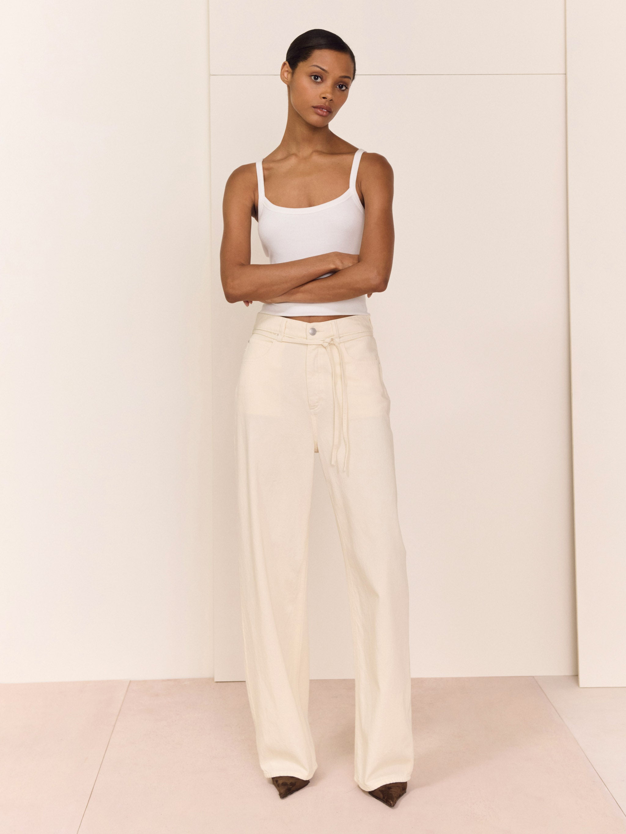 Casie Relaxed Wide Leg Mid Rise 31