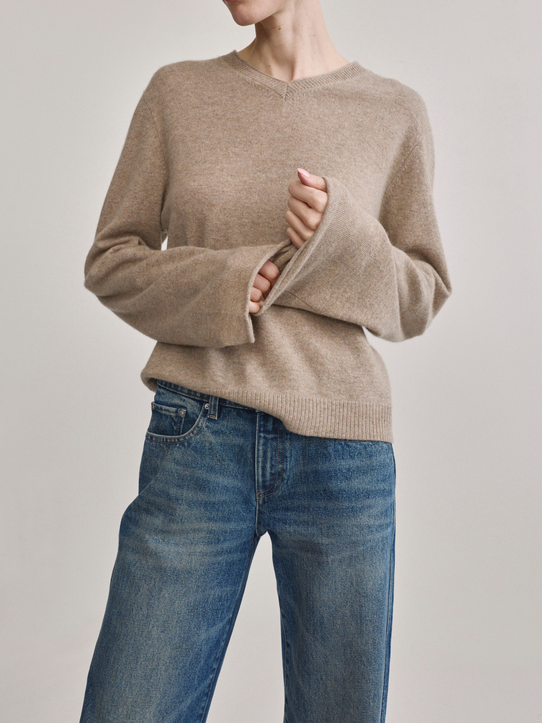 V-Neck Long Sleeve Cashmere Knit Sweater | Stone