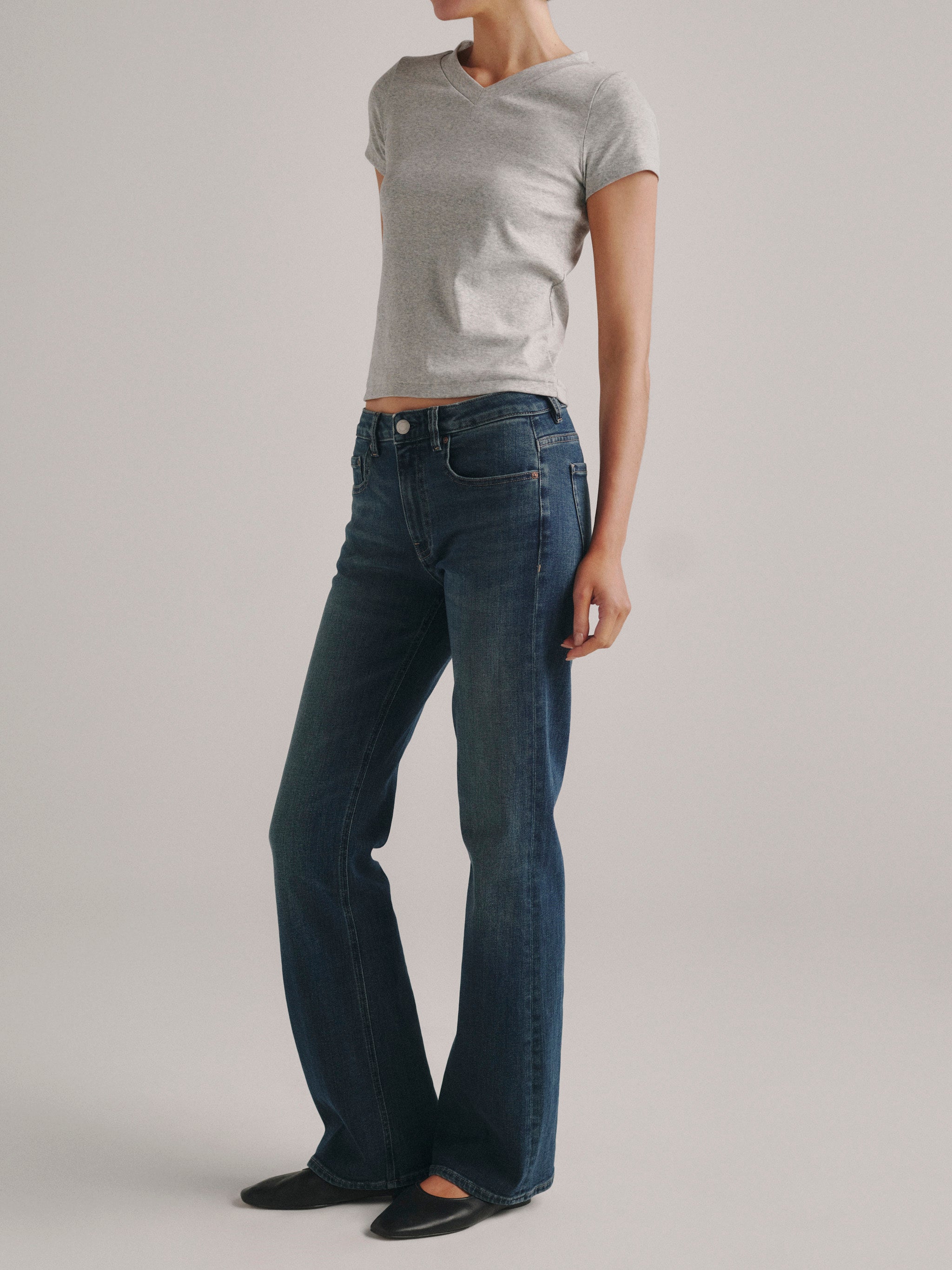 Shrunken Tee: V-Neck | Heather Grey