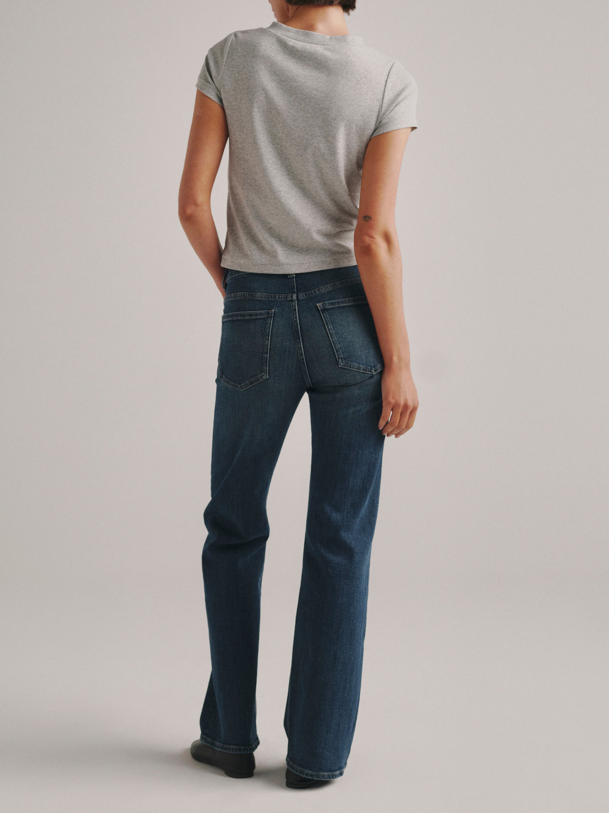Shrunken Tee: V-Neck | Heather Grey