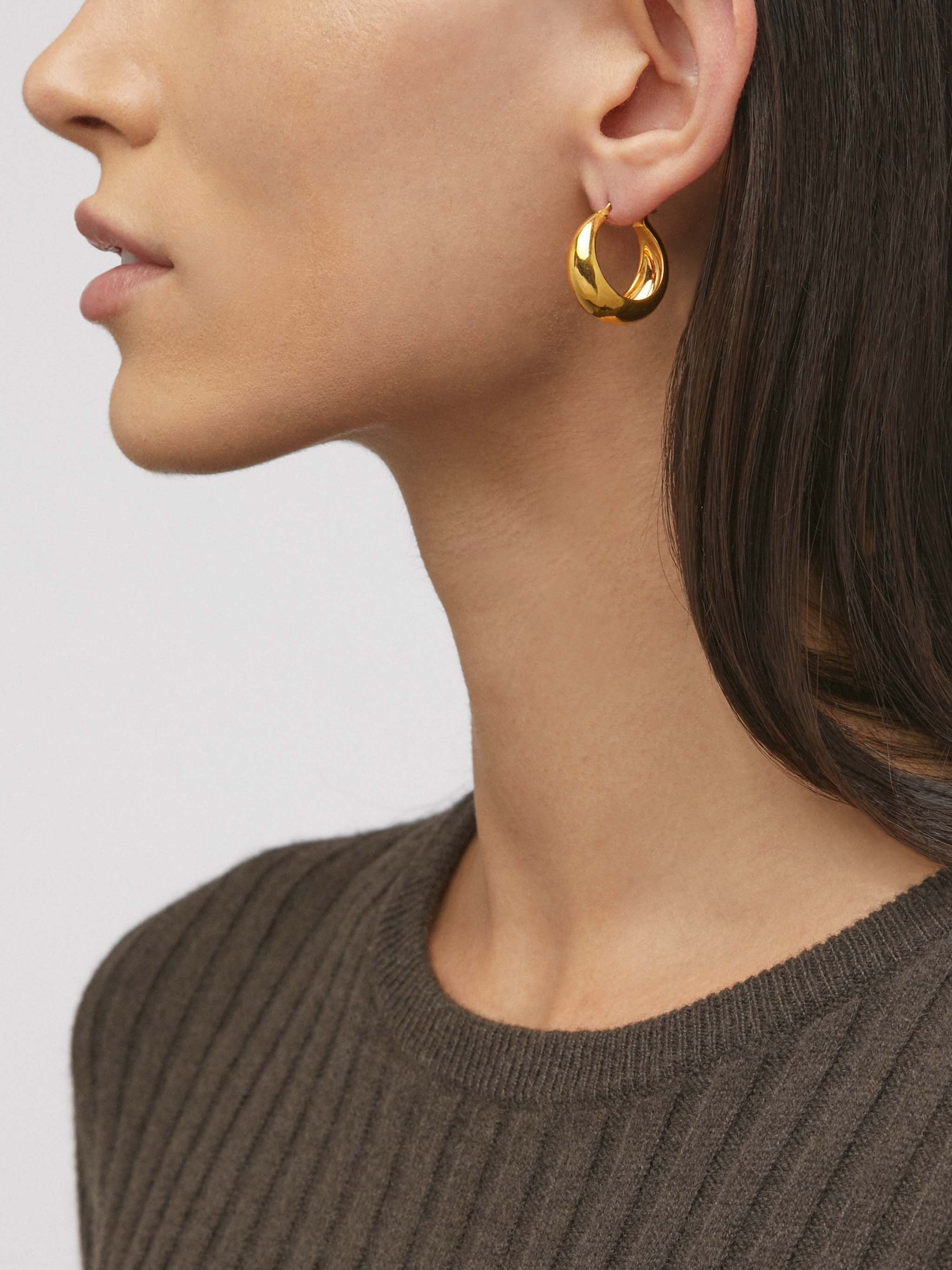 Daphine Oli Hoops