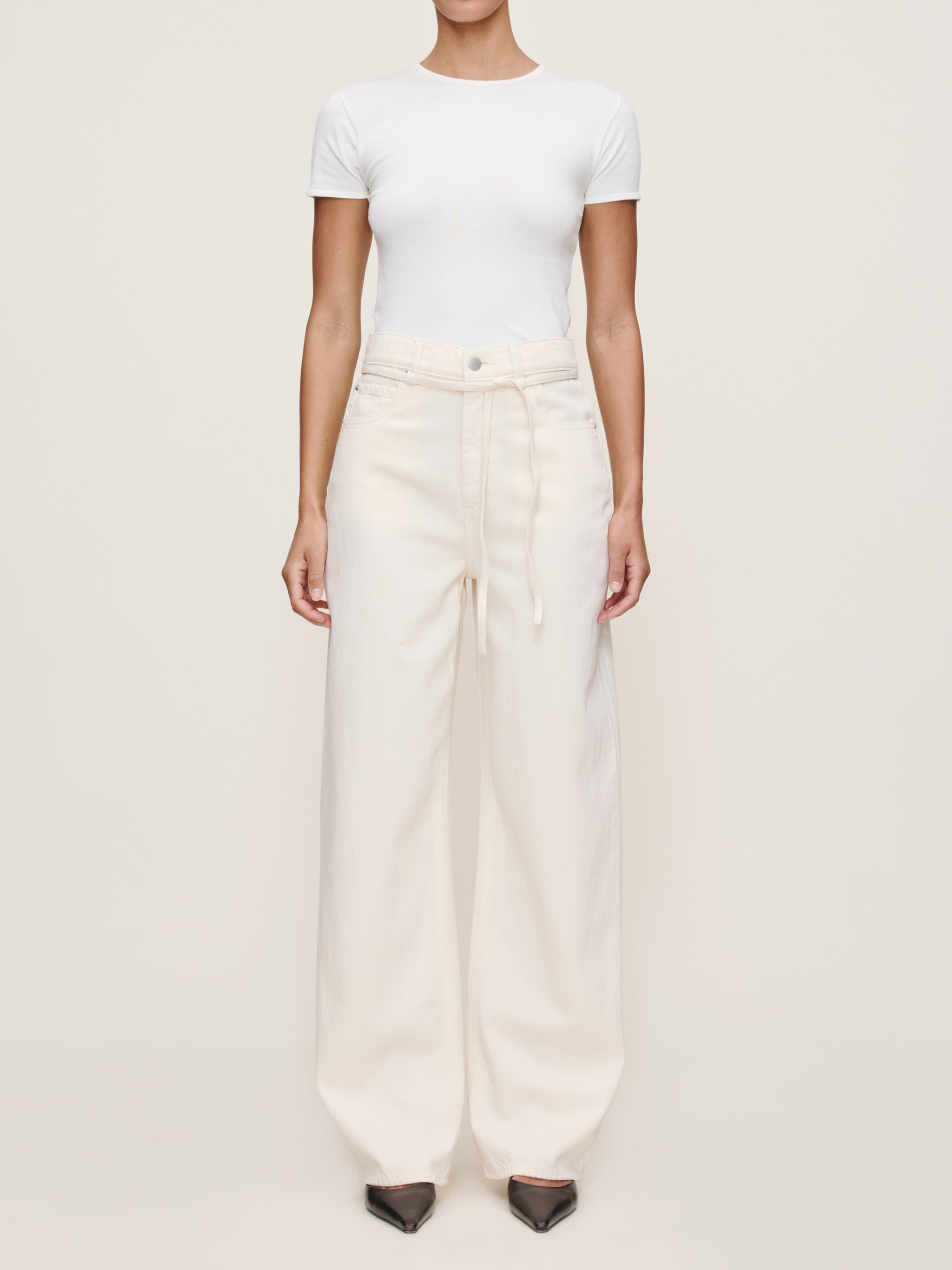 Casie Relaxed Wide Leg Mid Rise 31