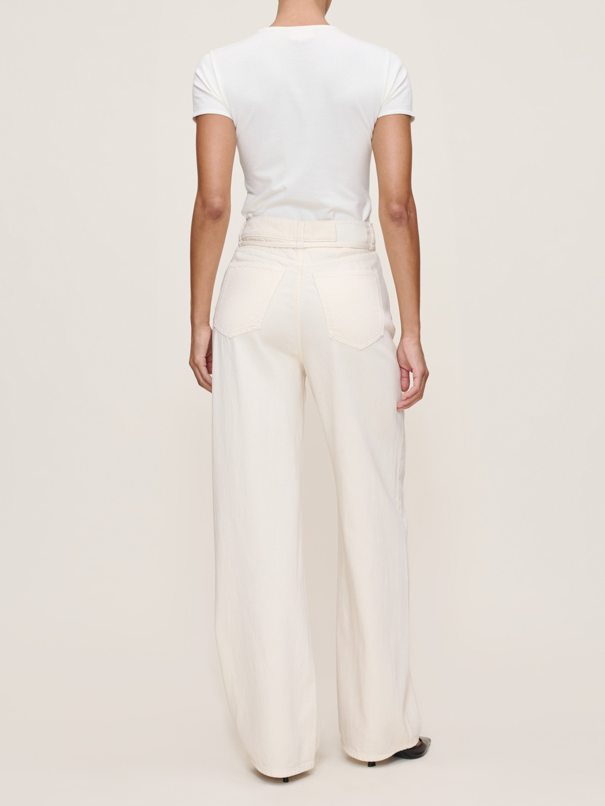 Casie Relaxed Wide Leg Mid Rise 31