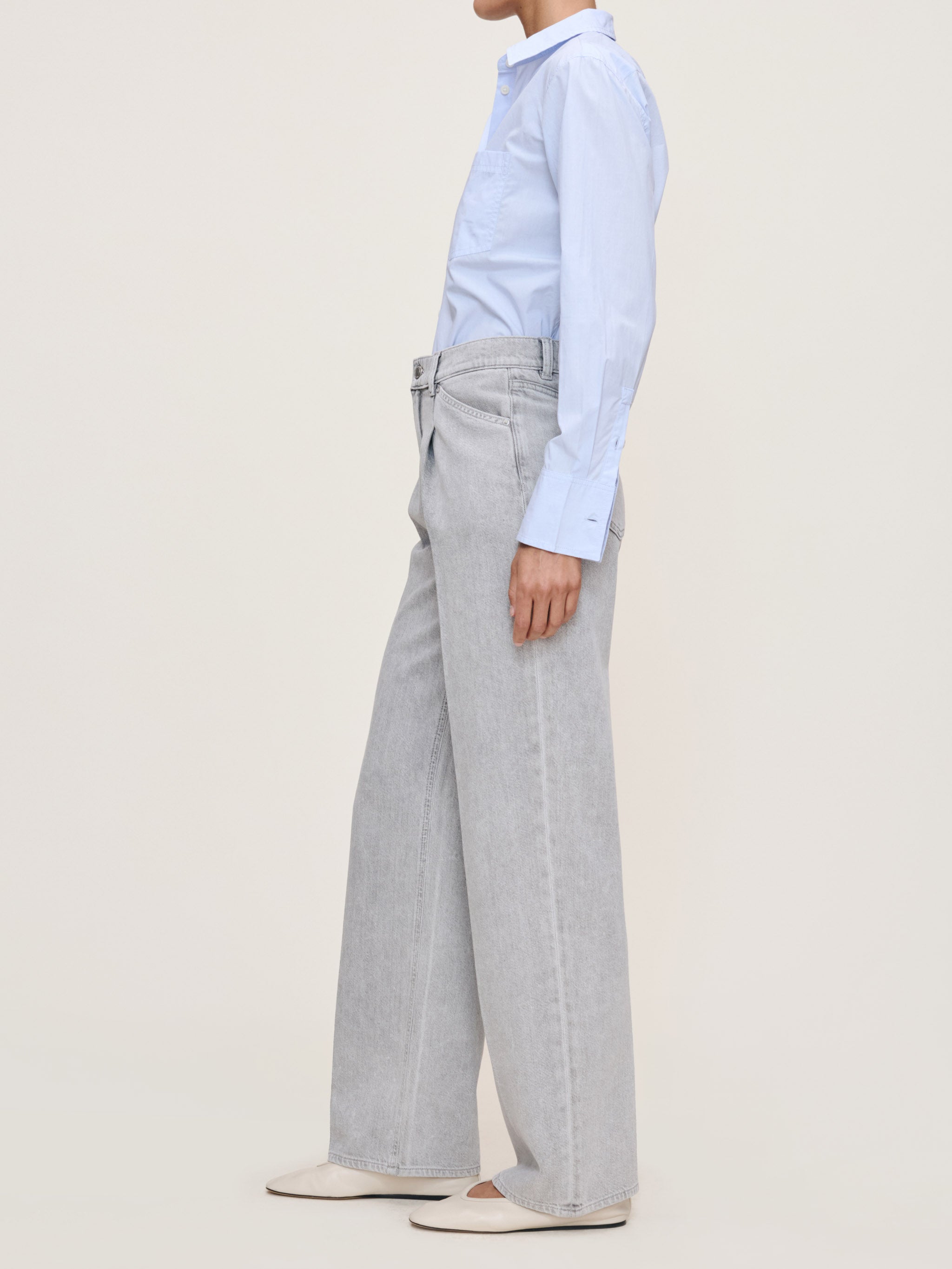 Casie Relaxed Wide Leg Mid Rise 31