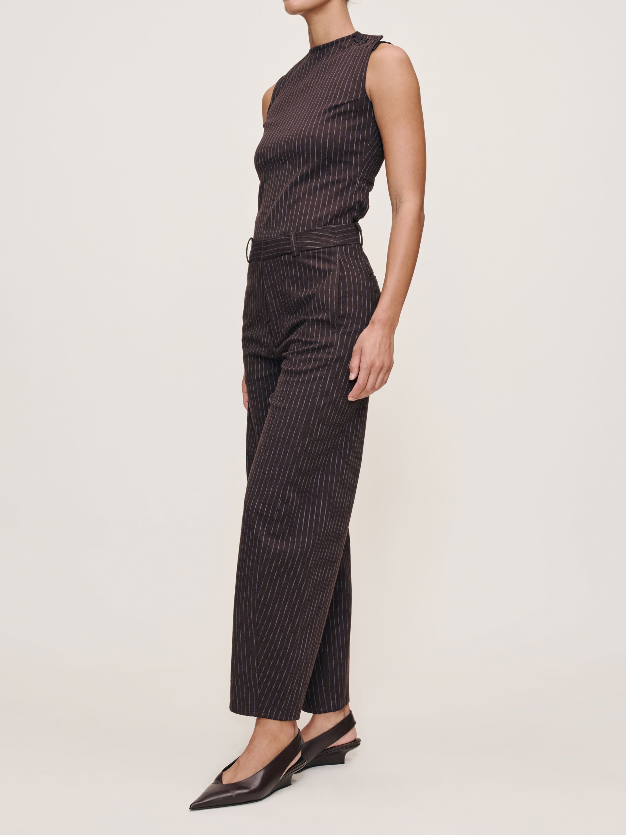 Miro Barrel High Rise 28