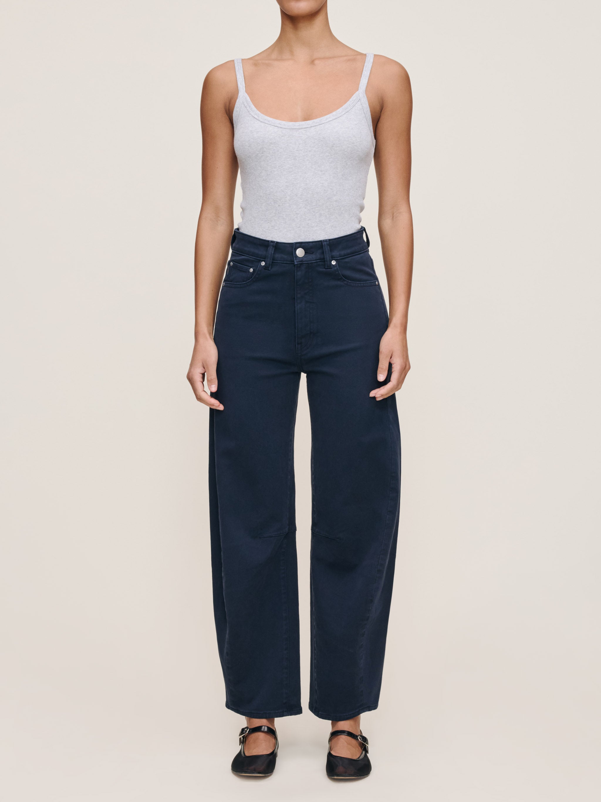 Miro Barrel High Rise 28